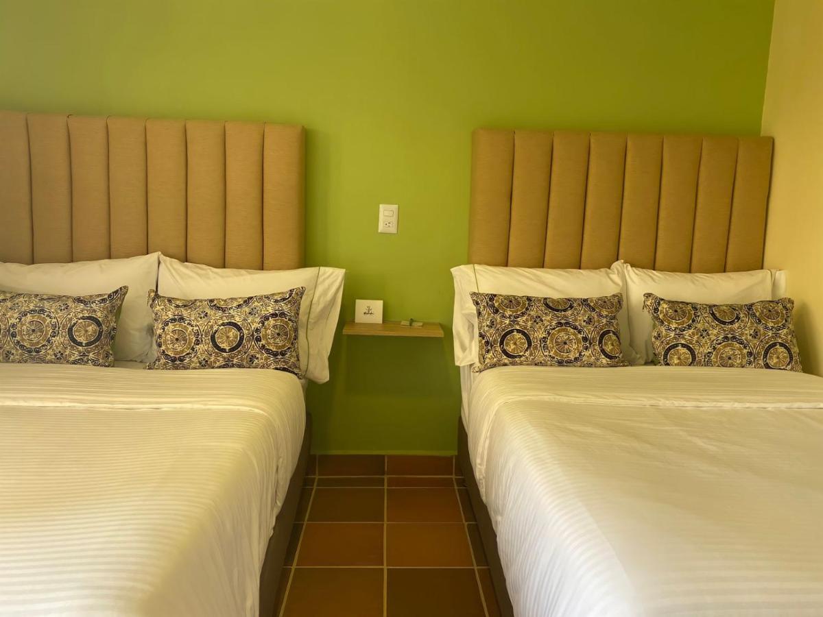 Hotel Bambu Гуатапе Экстерьер фото